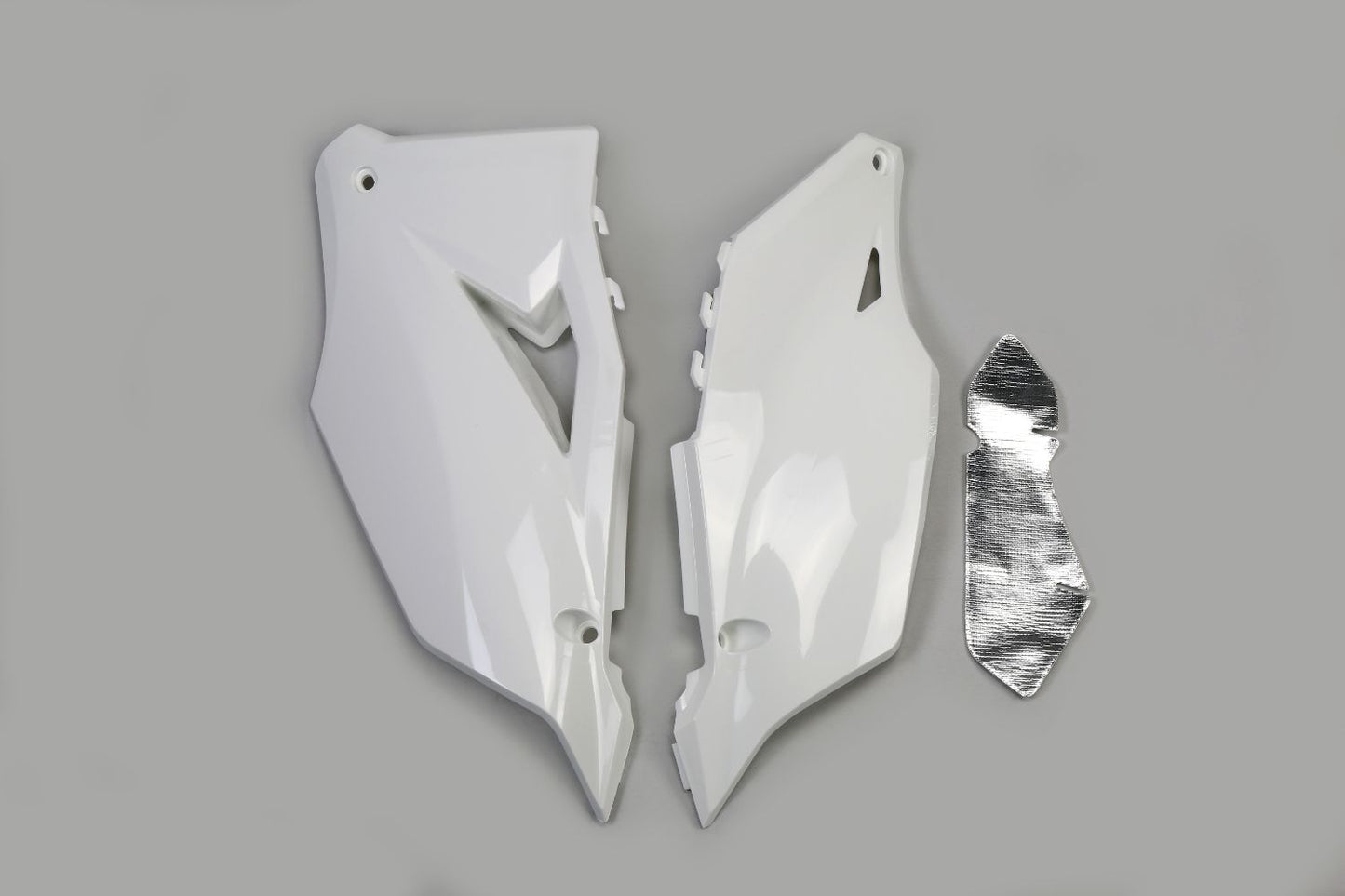 UFO Plast Fianchetti laterali portanumero Kawasaki KX 250 F 2021-2024