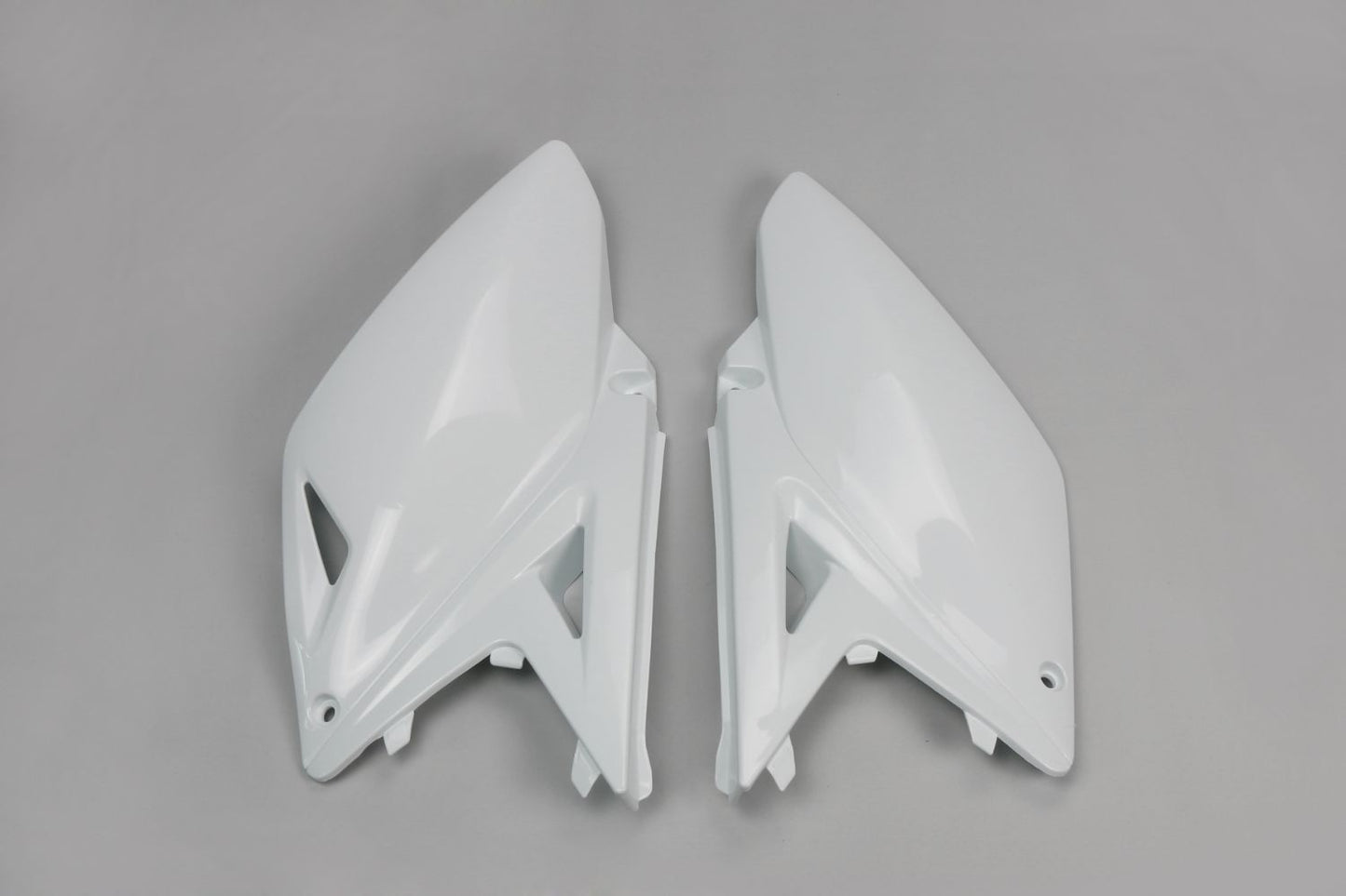UFO Plast Fianchetti laterali portanumero Suzuki RMZ 250 2010-2018