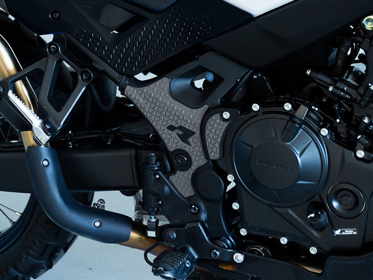 Racetech PROTEZIONE TELAIO BI-MATERIALE HONDA TRANSALP 750 2023-2026 NERO-GRIGIO